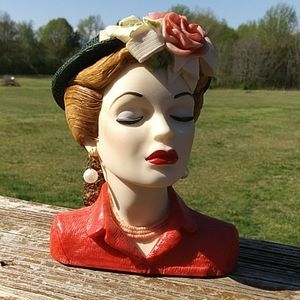 Cameo Girls Head Vase